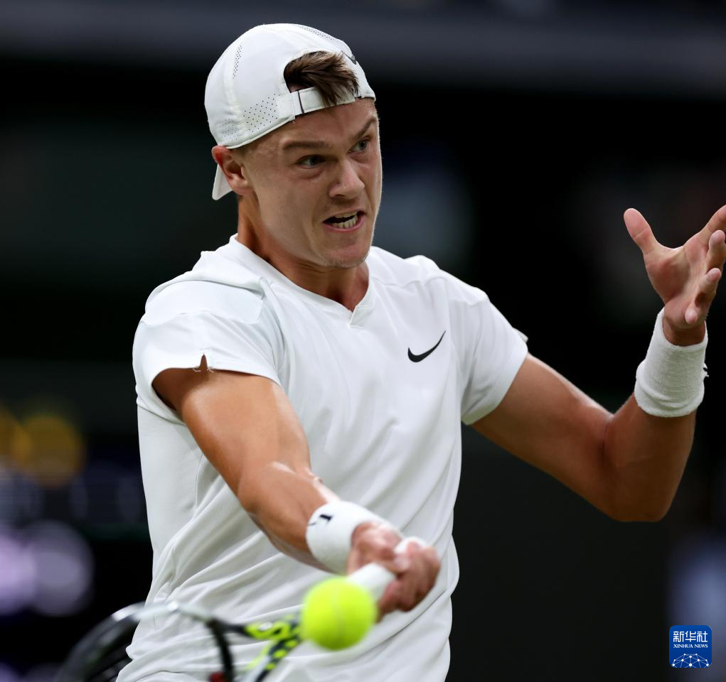 在关键比赛 在关键比赛