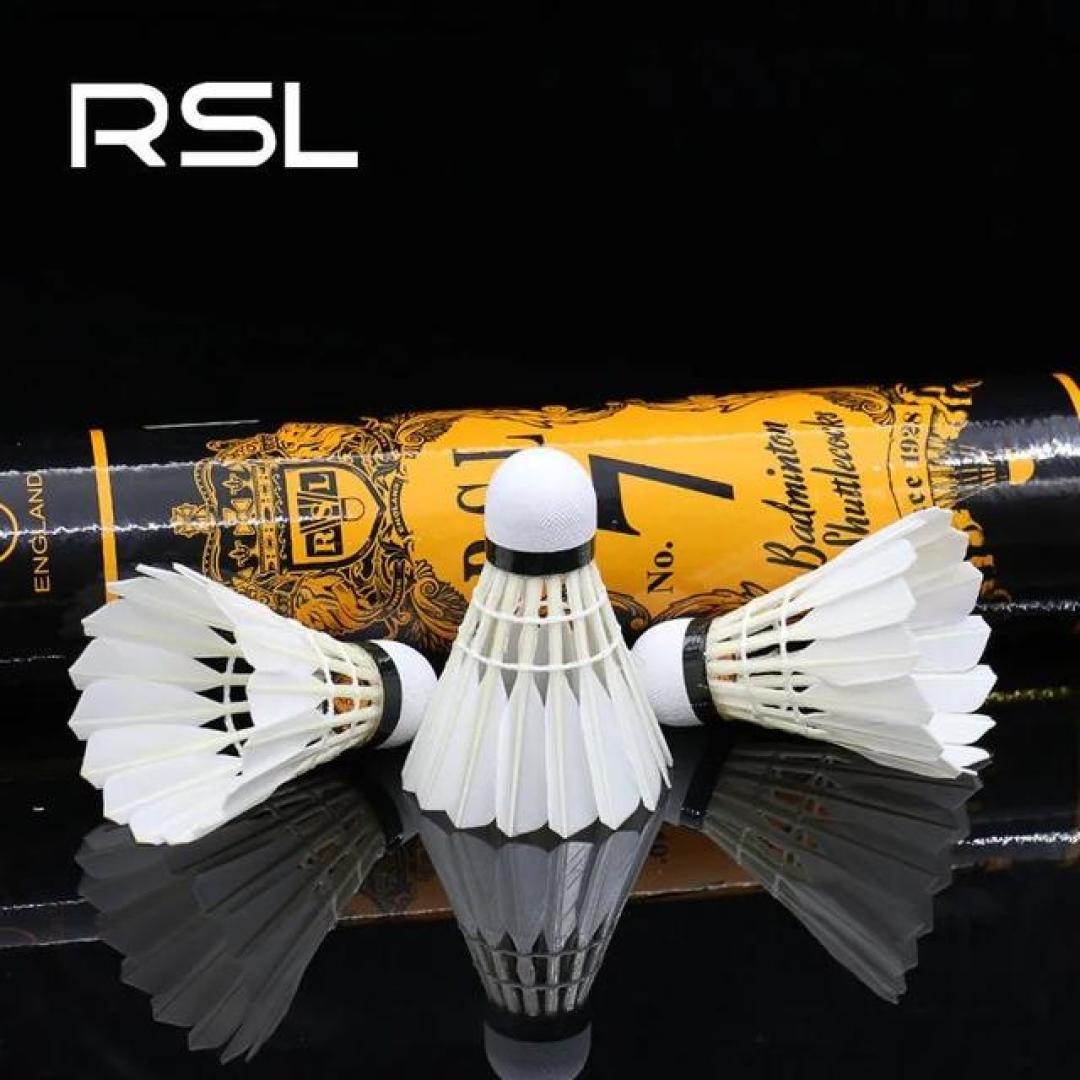 一名外援 一名外援